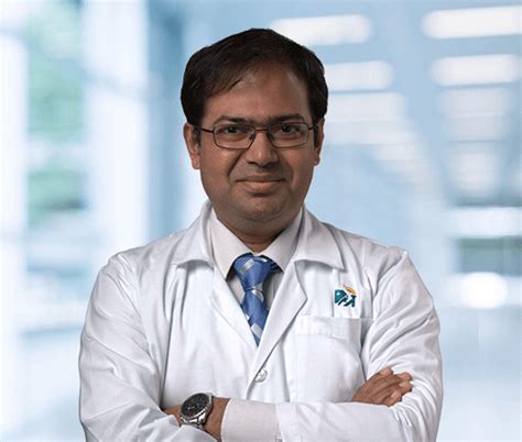 Best Radiation Oncologist in Bangalore - Dr. Vikram Maiya M - Book ...