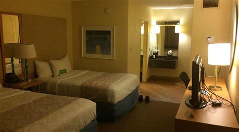 LA QUINTA BY WYNDHAM FORT LAUDERDALE POMPANO BEACH - Hotel Reviews ...