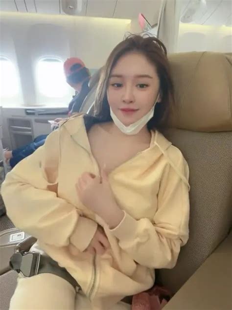 Xia Yuxin OnlyFans Nyaris Ditangkap Polisi Prancis Hendak Lakukan foto tak Wajar di Museum Louvre