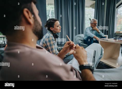 Professor Meeting 的图像结果