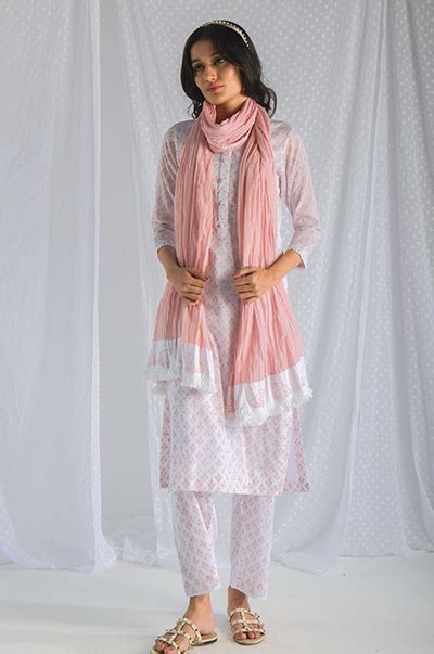 Chhaya Pink Floral Buti Printed Kurta with Palazzo and Dupatta - Set o ...