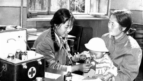 赤脚医生是中国的第一次卫生革命