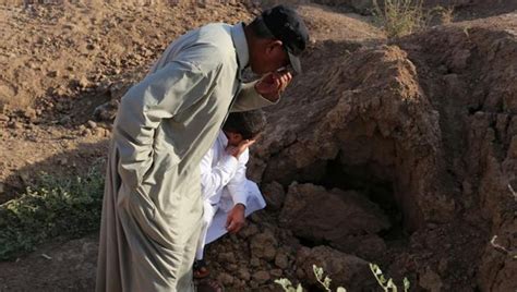 ‘Desert dogs are waiting’: Promised paradise, IS fighters end up in ...