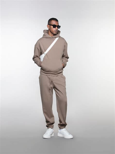 Buy Men's Long Drive Sand Relaxed Fit Co-ord Set Online – Love Pangolin