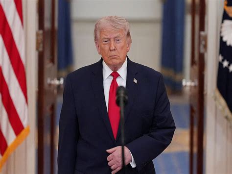 US court strikes down Trump’s 10% global tariffs