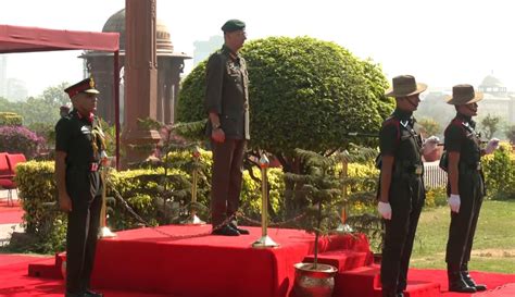 Greek military chief General Dimitrios Choupis receives Guard of Honour ...