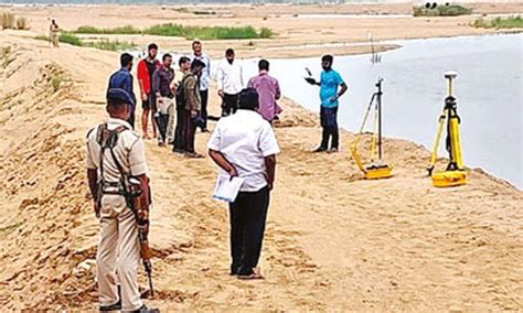 ED sleuths raid sand quarry in Kollidam, survey with drones