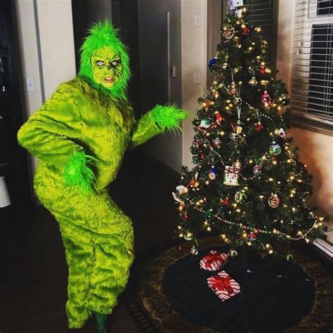 This TikTok Star Is Recreating The Grinch Scene-By-Scene
