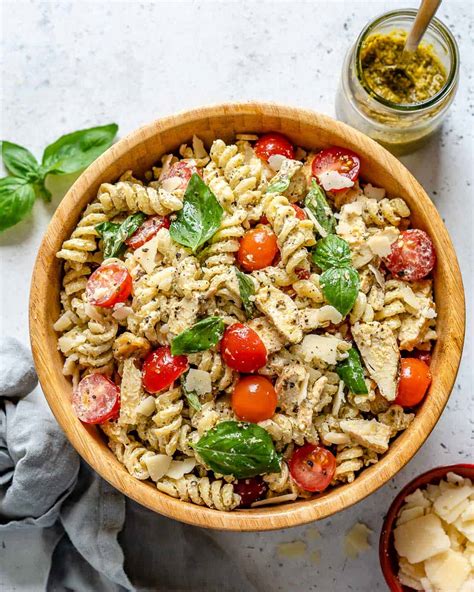 Grilled Chicken Pasta salad w/ Pesto vinaigrette - MyFitNutro