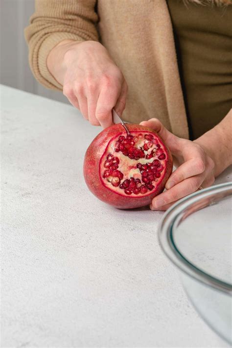 Pomegranate Season Guide: How to Pick, Open, and Enjoy