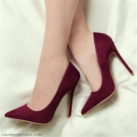 tacones color vino tinto