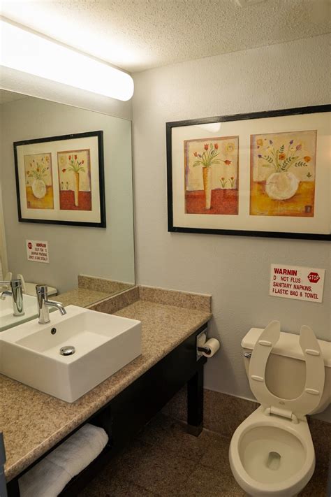 Executive Room - Pelham Garden Motel | Bronx NY