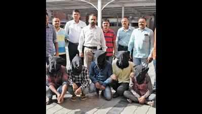 Special operations group busts gang that stole trucks | Vadodara News ...