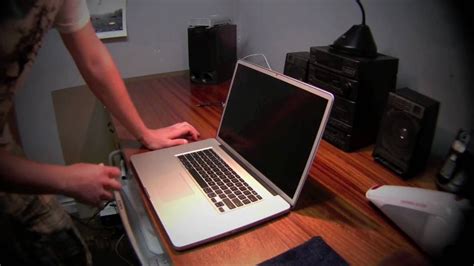 How to Clean Up MacBook 的图像结果