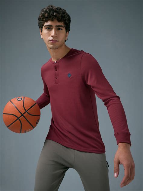 Men Self Design Slim Fit Henley Neck Sports T-Shirt with TECHNOCOOL+