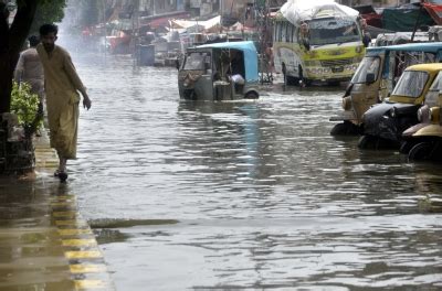 Pakistan: Monsoon rains, crumbling infrastructure claims 18 lives in ...