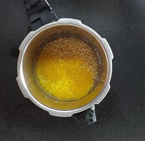 Does Soaking Raw Or Cooked Dal Reduce Gas: A Simple Guide