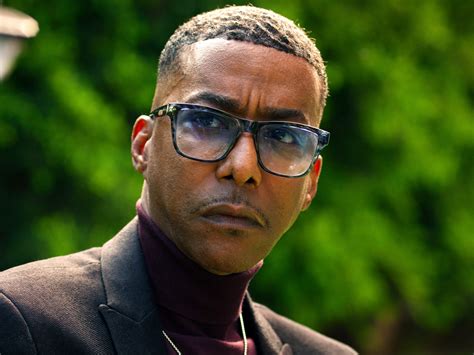 Family Guy Businessman 的图像结果