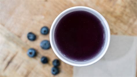 Blueberry Lavender Herbal Tea | REVES Smoothie Café