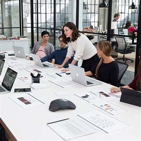 Here's why working on vacation is a bad idea, according to Harvard | GQ ...