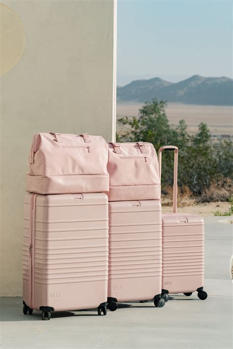 BÉIS 'The Medium Check-In Roller' in Atlas Pink - 26 in Pink Luggage ...