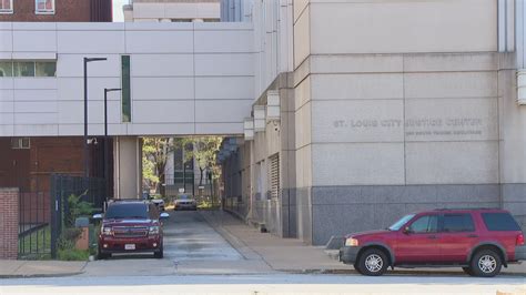 A detainee has died in St. Louis Justice Center | ksdk.com
