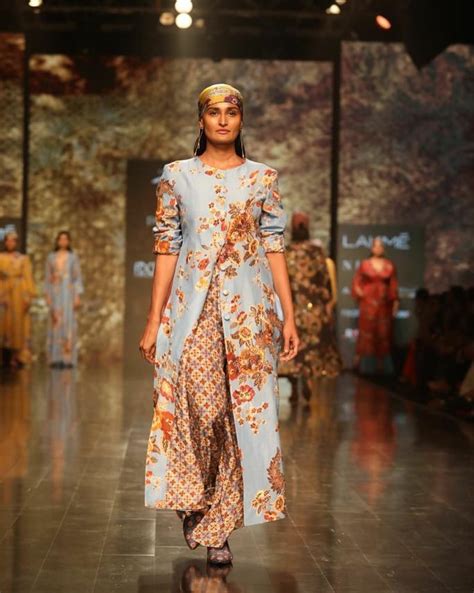 Payal Pratap plays with prints with 'Java' at FDCI x Lakmé Fashion Week ...