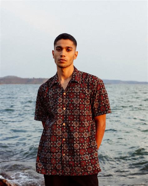 SHIRTS FOR MEN – NAR MAADA