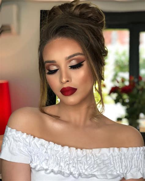 pretty date night makeup looks