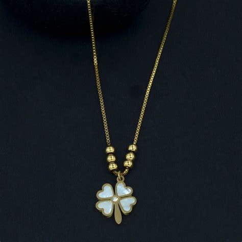 Artklim Clover Leaf Gold Plated Pendant Necklace