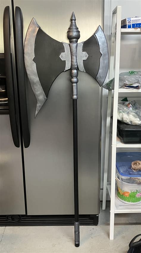 Finished working on Stark’s axe for my cosplay (Frieren: Beyond Journey ...
