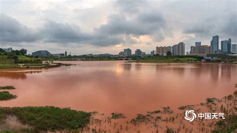 广西南宁河湖水位上涨 邕江河水浑浊泛黄-图片频道