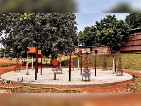Knowledge along with entertainment - Linear Garden on East Riverfront ...