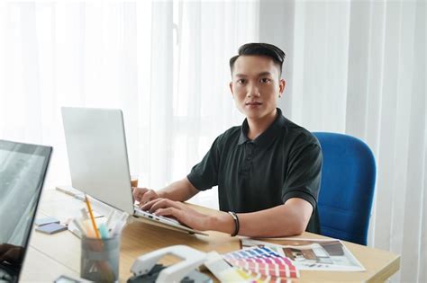 Interior Designer at Work 的图像结果