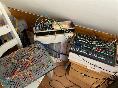 Rezultat imagine pentru Behringer 2600 Tutorial