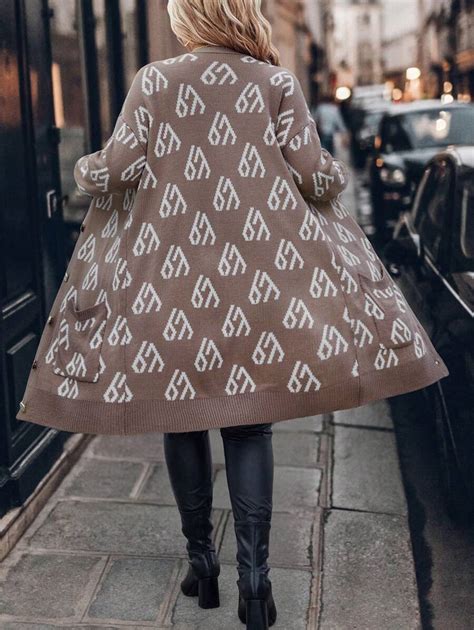 SHEIN LUNE Plus Size Women V-Neck Pattern Drop Shoulder Long Sleeve ...