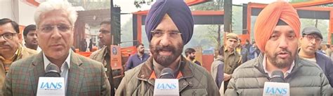 Political, raising this for vote bank: BJP slams Kejriwal over Jat ...