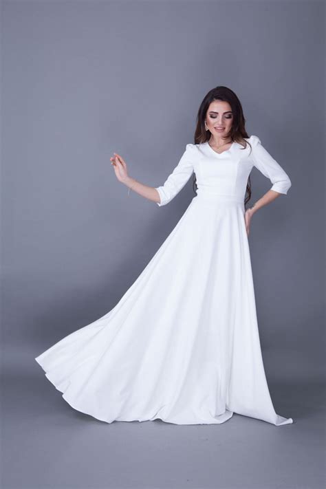 White Long V-Neck Evening Dress | Bidoluelbise