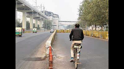How Noida’s odd U-turns have raised accident risk | Noida News - Times ...