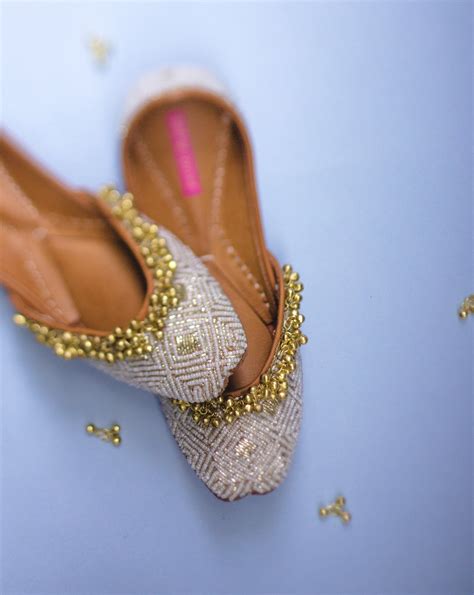 Buy Punjabi Juttis for Girls | Designer Jutti - Pastels & Pop