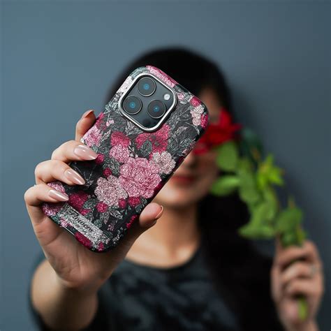 Petal Spark Rose Shield Case