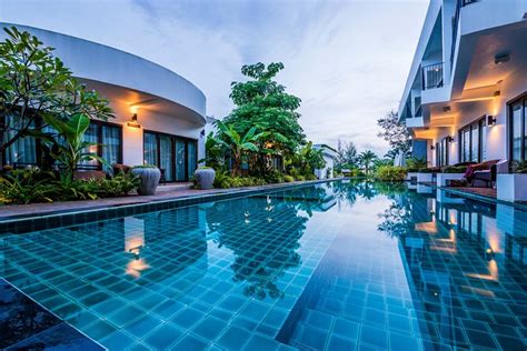 Ren Resort Pool: Pictures & Reviews - Tripadvisor