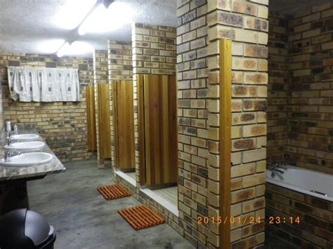 NEW FRONTIER LODGE (Nelspruit, Africa) - Lodging Reviews & Photos ...