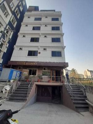 HOTEL GREEN NEST LUXURY SUITES CO LIVING PG/Hostels in Gachibowli,Hyderabad