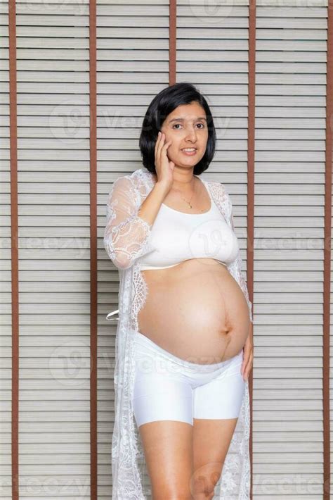 hairy armpits + huge pregnant belly = HOTTEST body ever