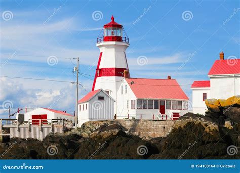 Estación De Luz Del Puerto De Cabeza En La Isla Campobello Nueva ...