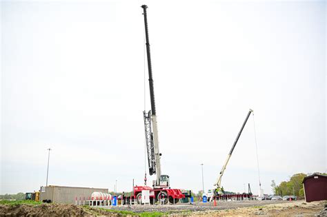 Crane Operator Salaries in 2024: What to Expect - Performance Training Solutions | Heavy ...