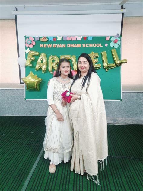 Shop Latest Designer Sarees for Women Online in India | Beatitude