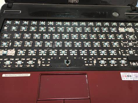 惠普笔记本如何让电脑键盘亮起来