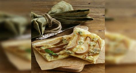 Blue Cheese and Pear Tartlets Recipe: How to Make Blue Cheese and Pear ...